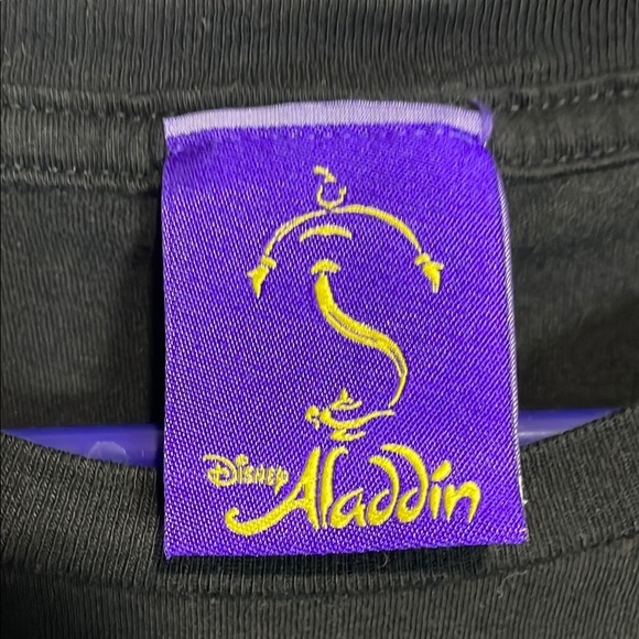 Disney Aladdin New York City Broadway Musical tshirt - Picture 2 of 6